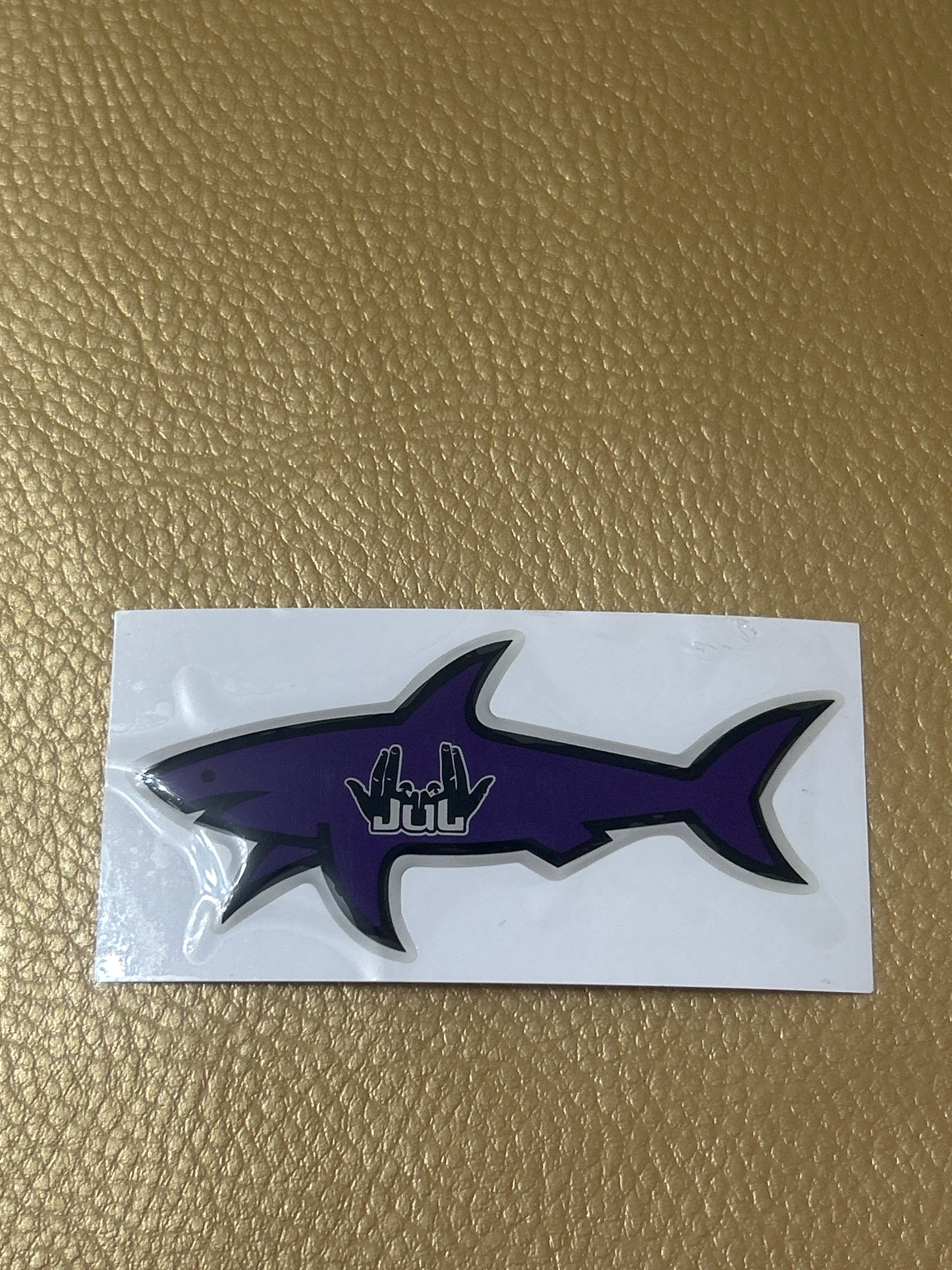 Shark jul violet